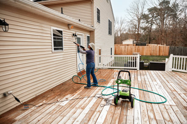 Best Garage Pressure Washing  in Johnson Creek, WI
